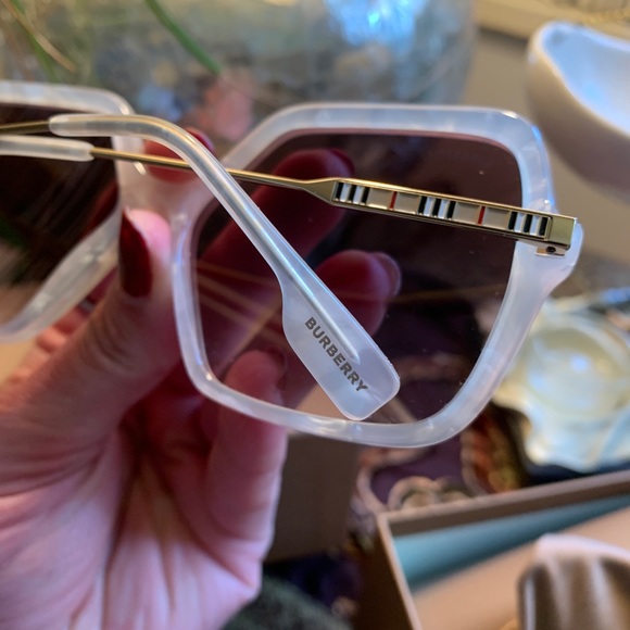 Authentic BURBERRY 59mm Oversized square logo acetate/metal sunglasses - Picture 14 of 15